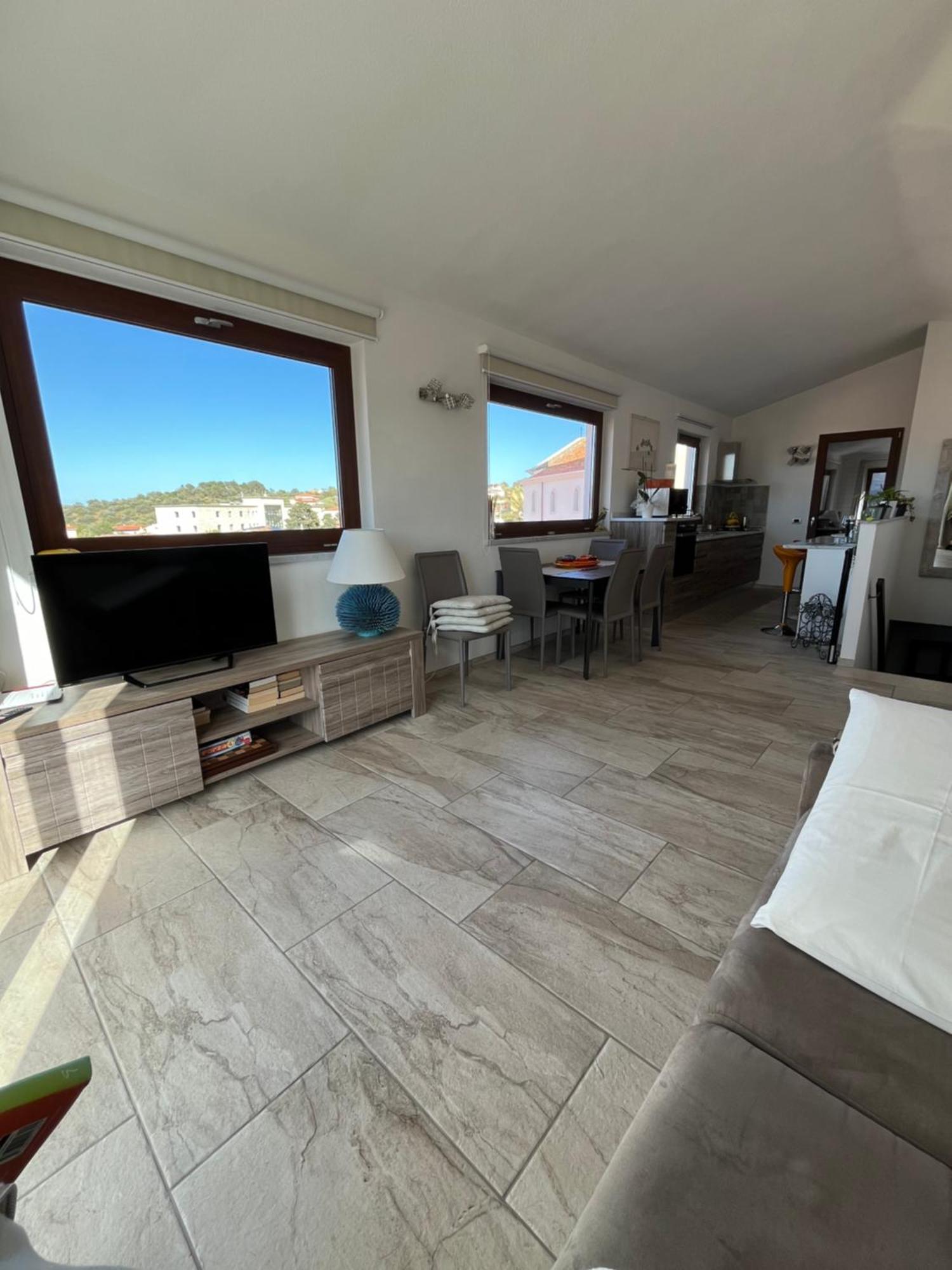 B&B Florian San Teodoro  Buitenkant foto