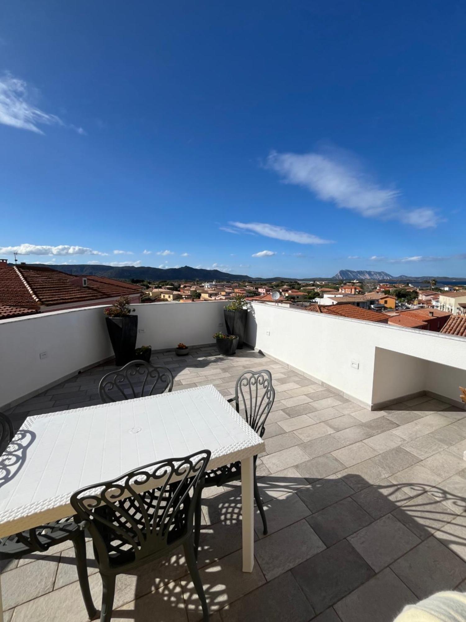 B&B Florian San Teodoro  Buitenkant foto